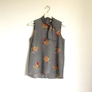 🛍️ 3/$20 & Layered Black / White Houndstooth Floral Sleeveless Top Size XS